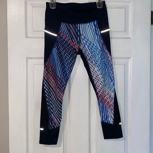 Athleta Mosaic Relay Cropped Leggings